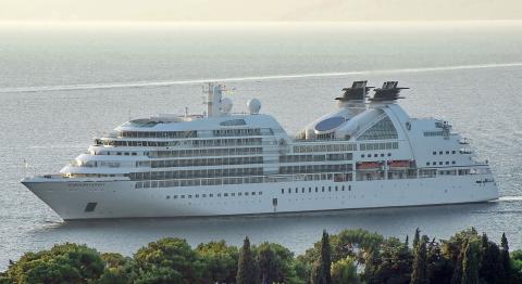 Port of Toulon: Last Maiden call of an exceptional cruise year - Κεντρική Εικόνα Port of Toulon: Last Maiden call of an exceptional cruise year - Κεντρική Εικόνα