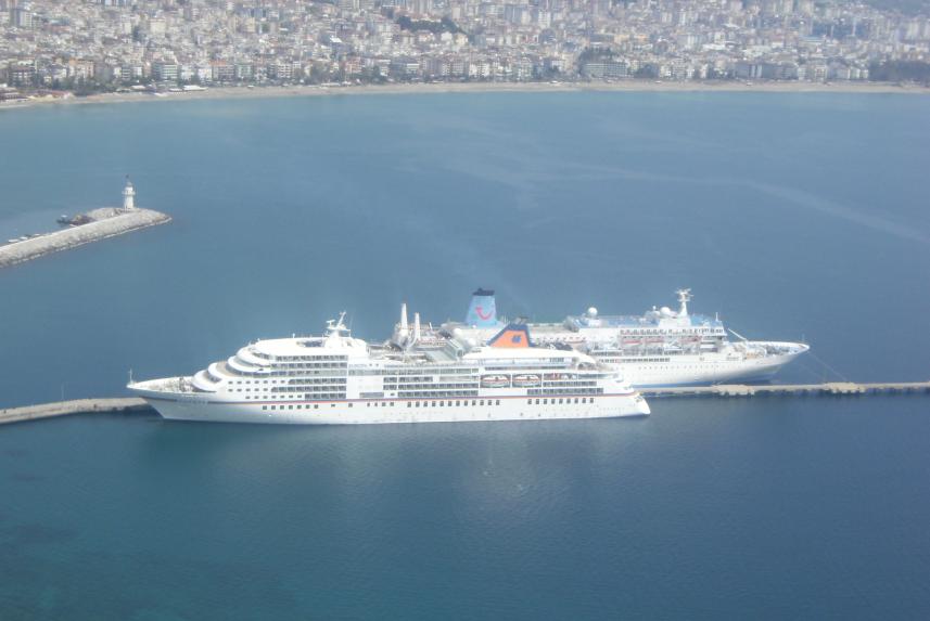 Alanya Cruise Port: Cruise Season Kicks Off with the Arrival of a TUI Duo - Κεντρική Εικόνα