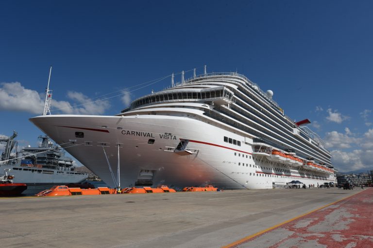 Piraeus Port welcomes the newly built Carnival Vista - Κεντρική Εικόνα