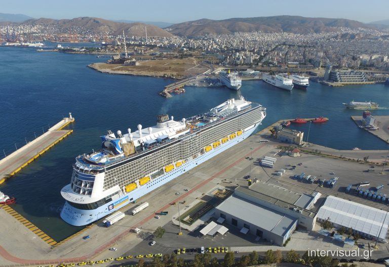 Piraeus Port welcomes Royal Caribbean's Ovation of the Seas - Κεντρική Εικόνα