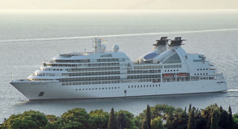 Port of Toulon: Last Maiden call of an exceptional cruise year - Κεντρική Εικόνα