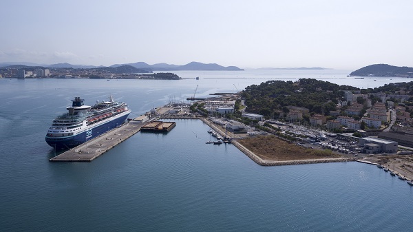 Ports of Toulon bay host four rerouted calls in over a fortnight thanks to their protected bay - Κεντρική Εικόνα