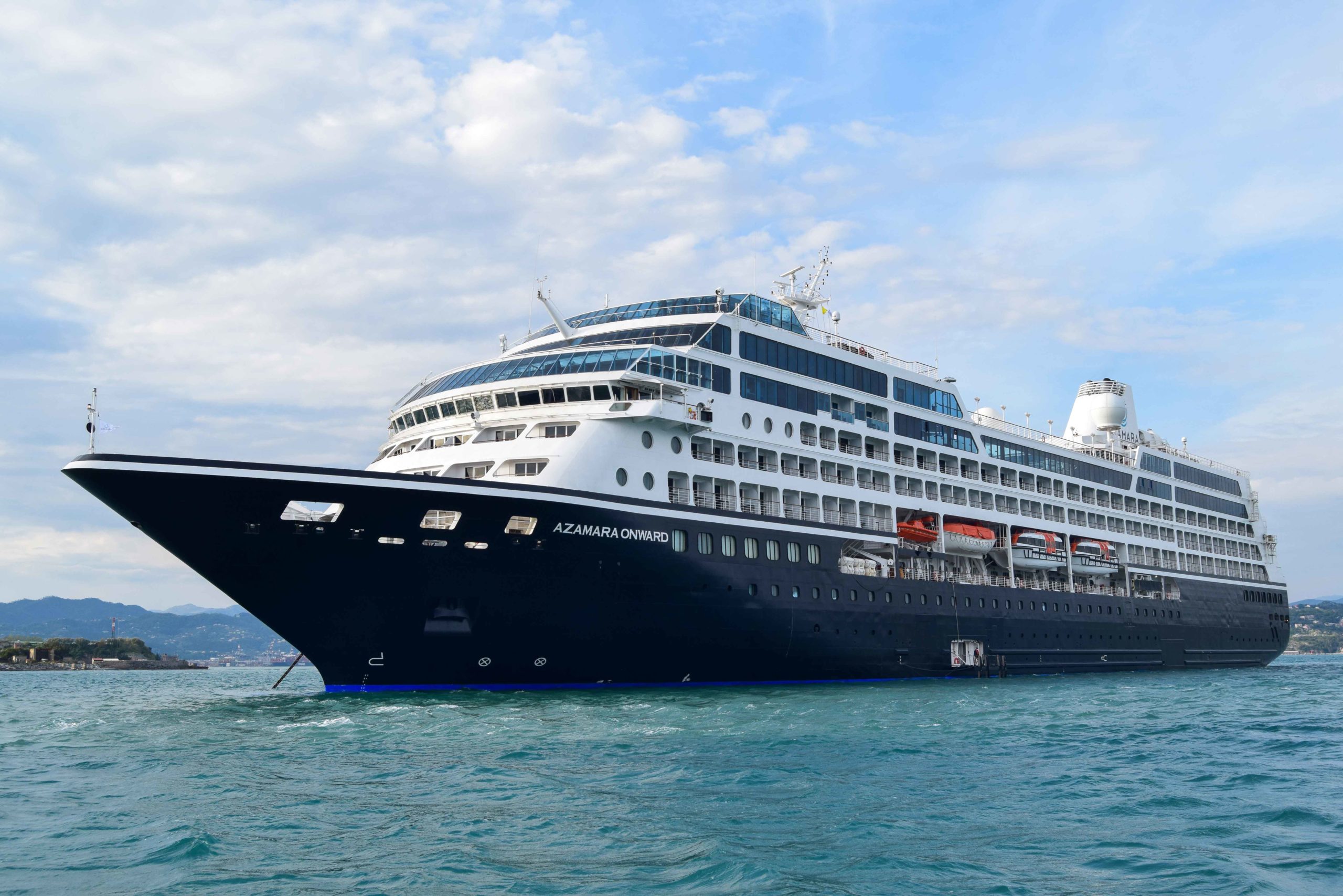 MedCruise | Around one thousand people, including passengers and crew ...