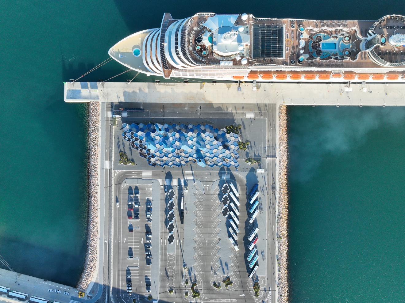 Tarragona Cruise Port’s cruise terminal is consolidated as an International benchmark in Port Architecture and Sustainability (Image at LateCruiseNews.com - August 2025)