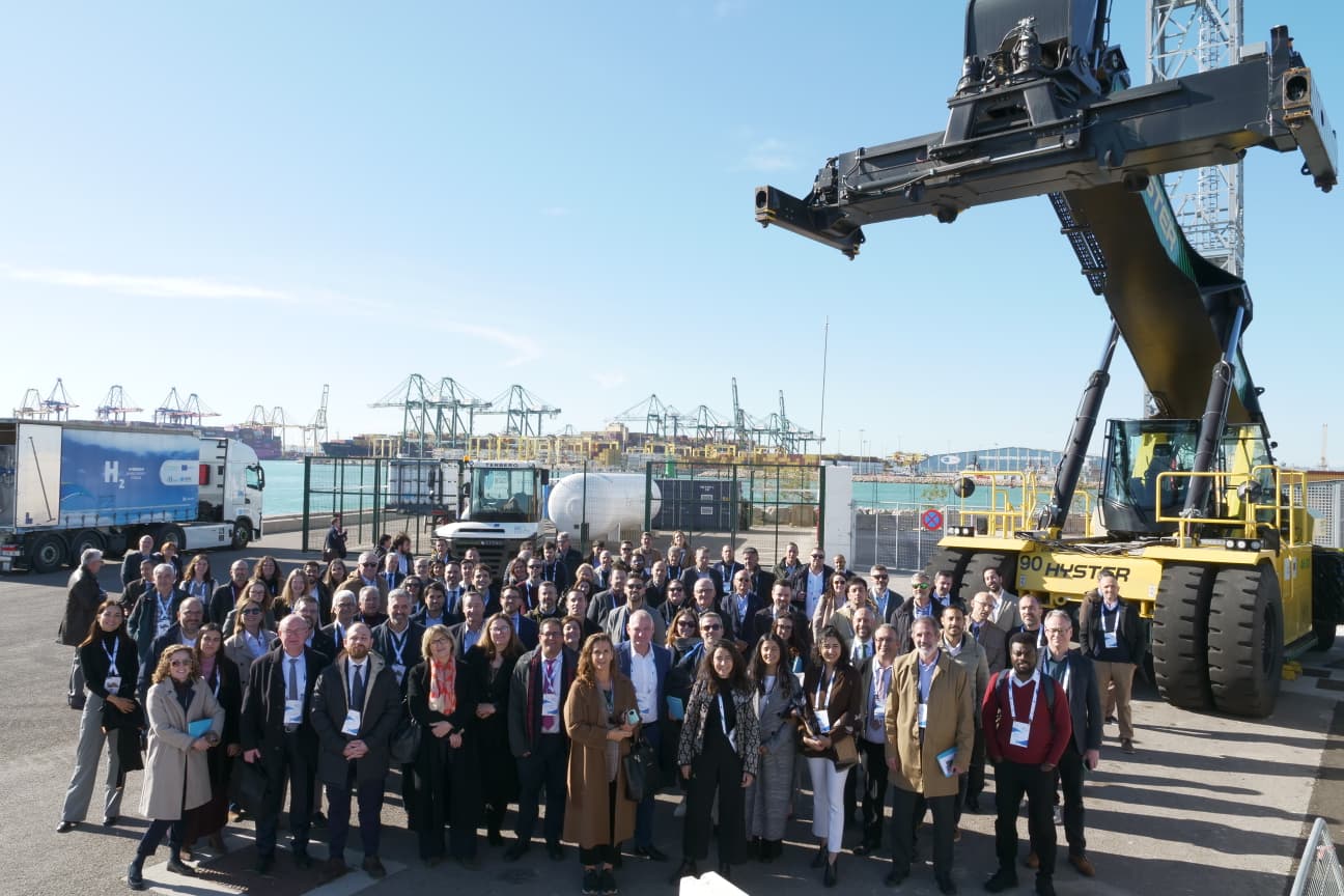 The Port of Valencia presents the results of H2PORTS, Europe’s largest pilot project for hydrogen-powered port machinery (Image at LateCruiseNews.com - December 2025)